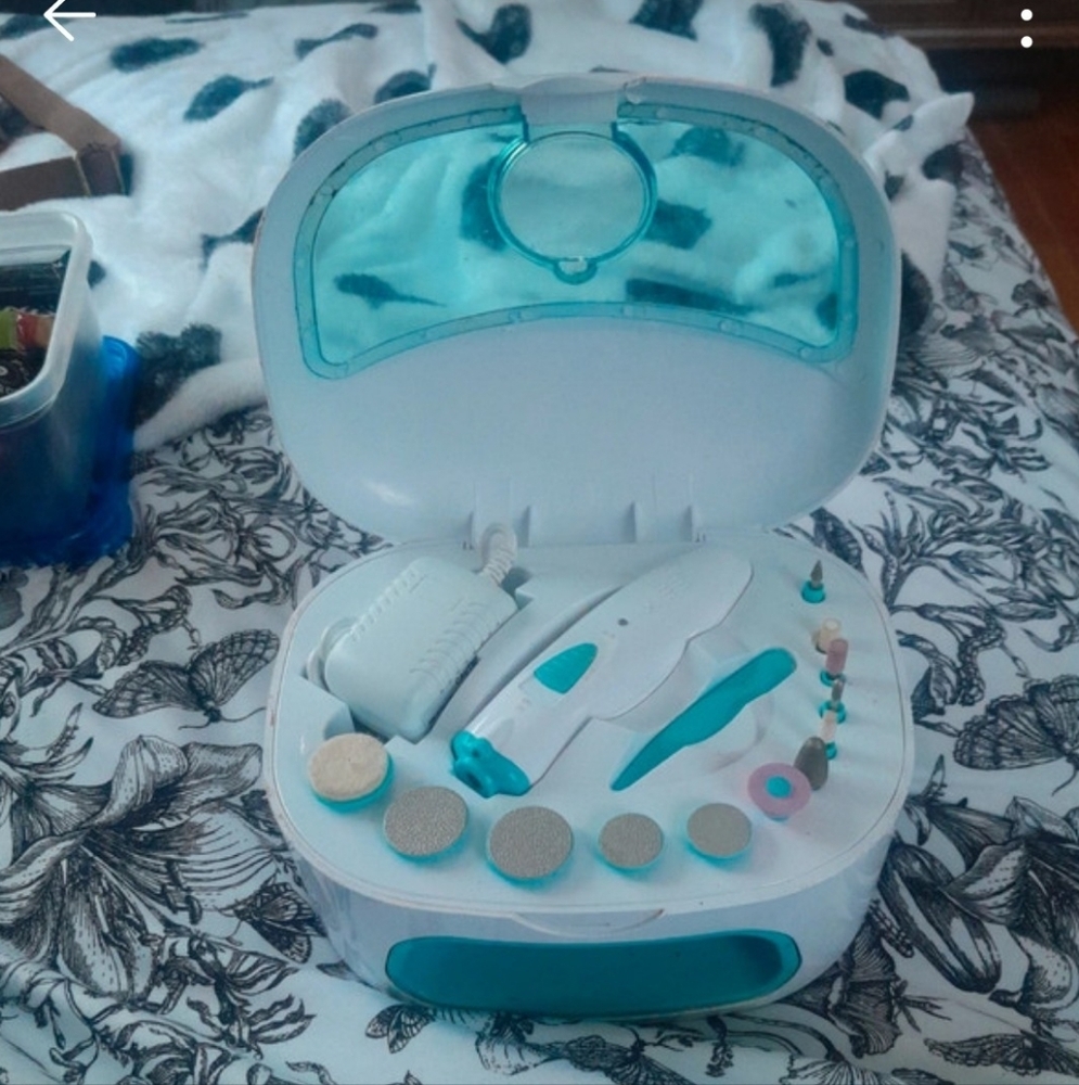 Electric Nail Care Kit with Attachments